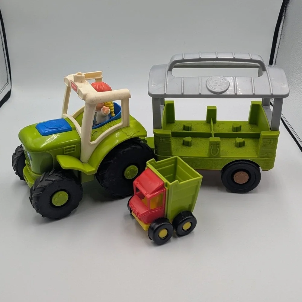 Fisher-Price Little People Tractor Trailer Green Farm Vehicle Set with Figure